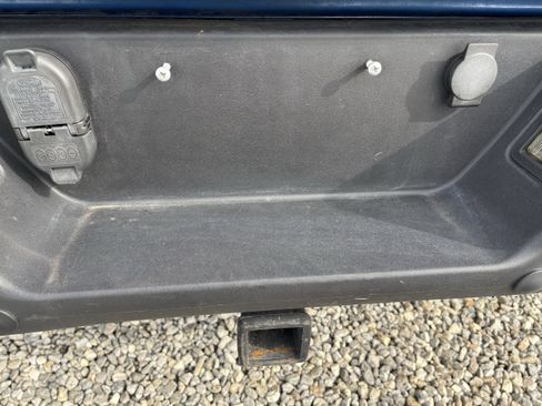 Used 2018 Ford F150 XL w/ Equipment Group 101A Mid image 12