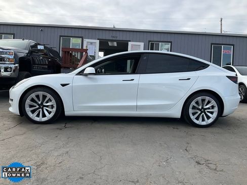 Used 2021 Tesla Model 3 Standard Range Plus image 5