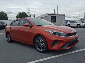 Used 2023 Kia Forte LXS FWD video 3