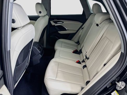 Certified 2025 Audi Q5 Premium Plus w/ Premium Plus AWD/4WD image 20