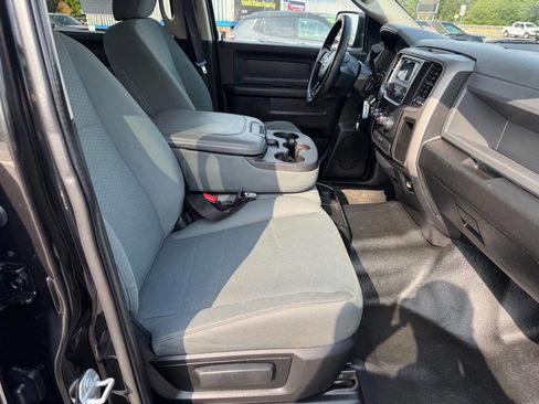 Used 2017 RAM 1500 ST w/ SXT Appearance Group image 23