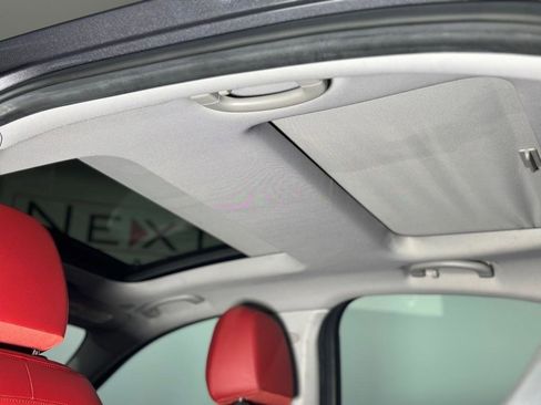 Used 2017 Alfa Romeo Giulia Base AWD image 25