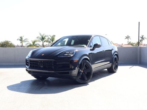New 2026 Porsche Cayenne Coupe image 1
