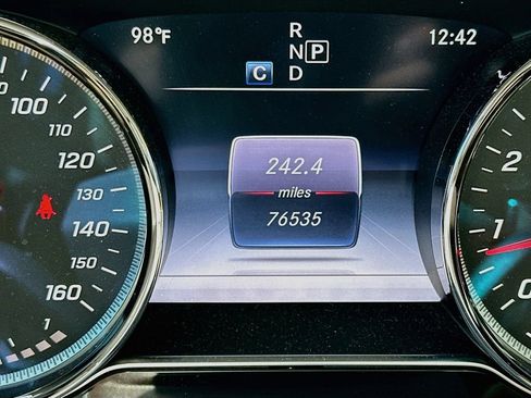 Used 2018 Mercedes-Benz E 300 image 12
