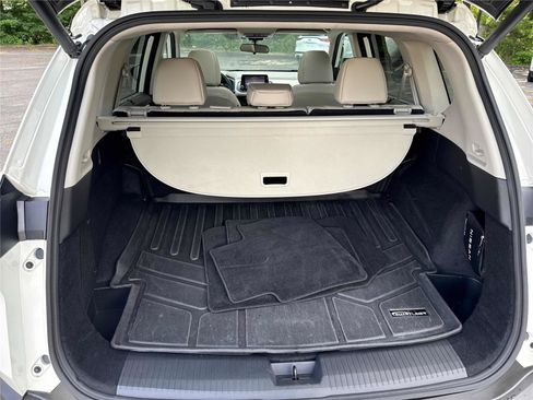 Used 2023 Nissan Rogue SV w/ SV Premium Package FWD image 31