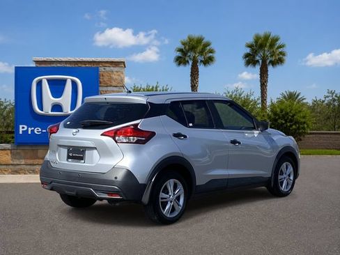 Used 2020 Nissan Kicks S FWD image 5