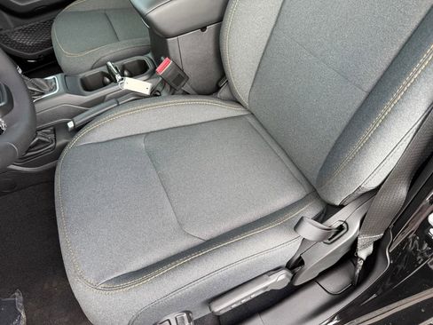 New 2025 Jeep Gladiator Sport image 19