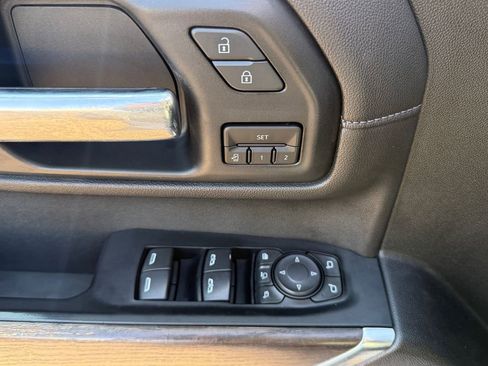 Used 2020 GMC Sierra 2500 Denali w/ Denali Ultimate Package image 15