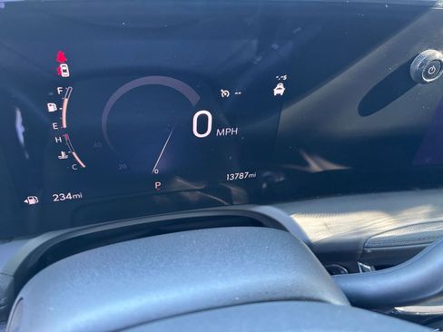 Used 2025 Buick Encore GX Preferred image 34