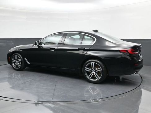 Used 2022 BMW 530i xDrive 530i xDrive w/ Premium Package image 3