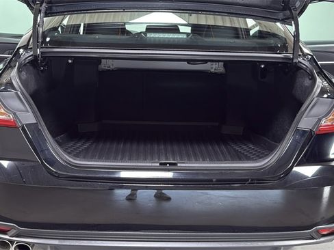 Used 2026 Toyota Camry SE w/ Convenience Package image 16