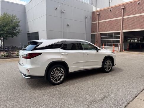 Used 2021 Lexus RX 450hL Luxury w/ Cold Area Package (CK) AWD/4WD image 3