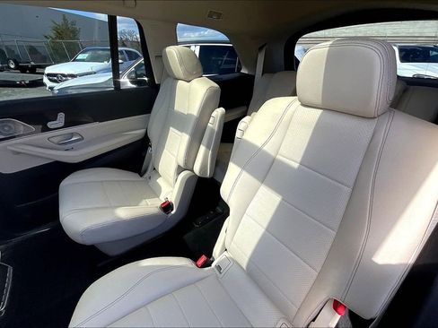 Certified 2023 Mercedes-Benz GLS 450 4MATIC image 18