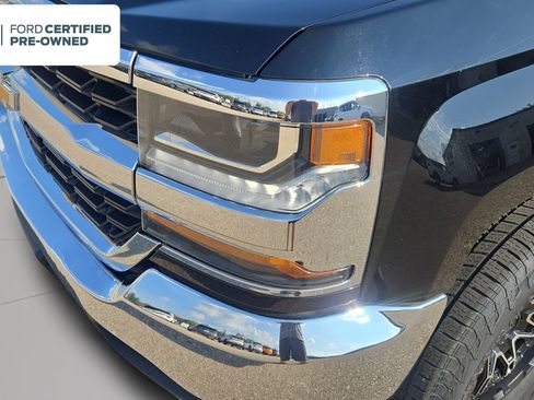 Used 2018 Chevrolet Silverado 1500 LT AWD/4WD image 31