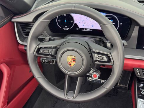 Used 2025 Porsche 911 Carrera image 19