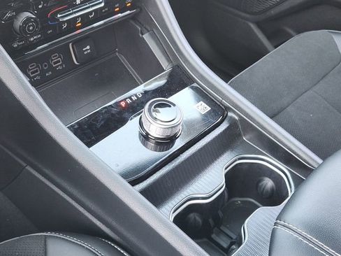 New 2025 Jeep Grand Cherokee Altitude image 15