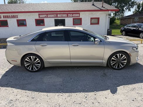 Used 2017 Lincoln MKZ Reserve w/ Climate Package FWD image 2