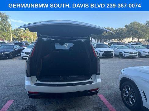 Used 2022 Cadillac Escalade Sport Platinum AWD/4WD image 37