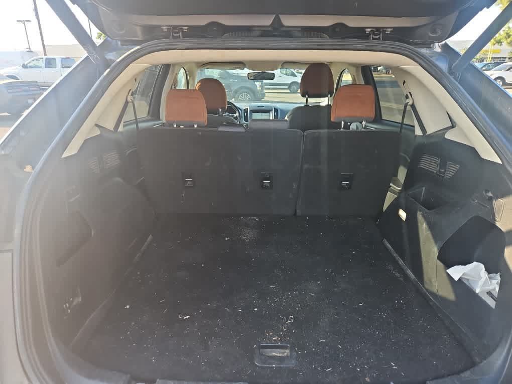 Used 2018 Ford Edge SEL w/ Equipment Group 201A FWD image 8