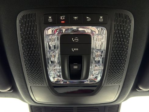 Used 2024 Mercedes-Benz GLE 450e 4MATIC w/ AMG Line Exterior image 42