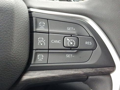 Certified 2024 Jeep Grand Cherokee L Limited image 21