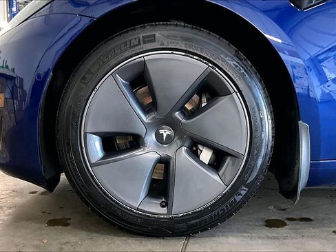 Used 2022 Tesla Model 3 Long Range image 12