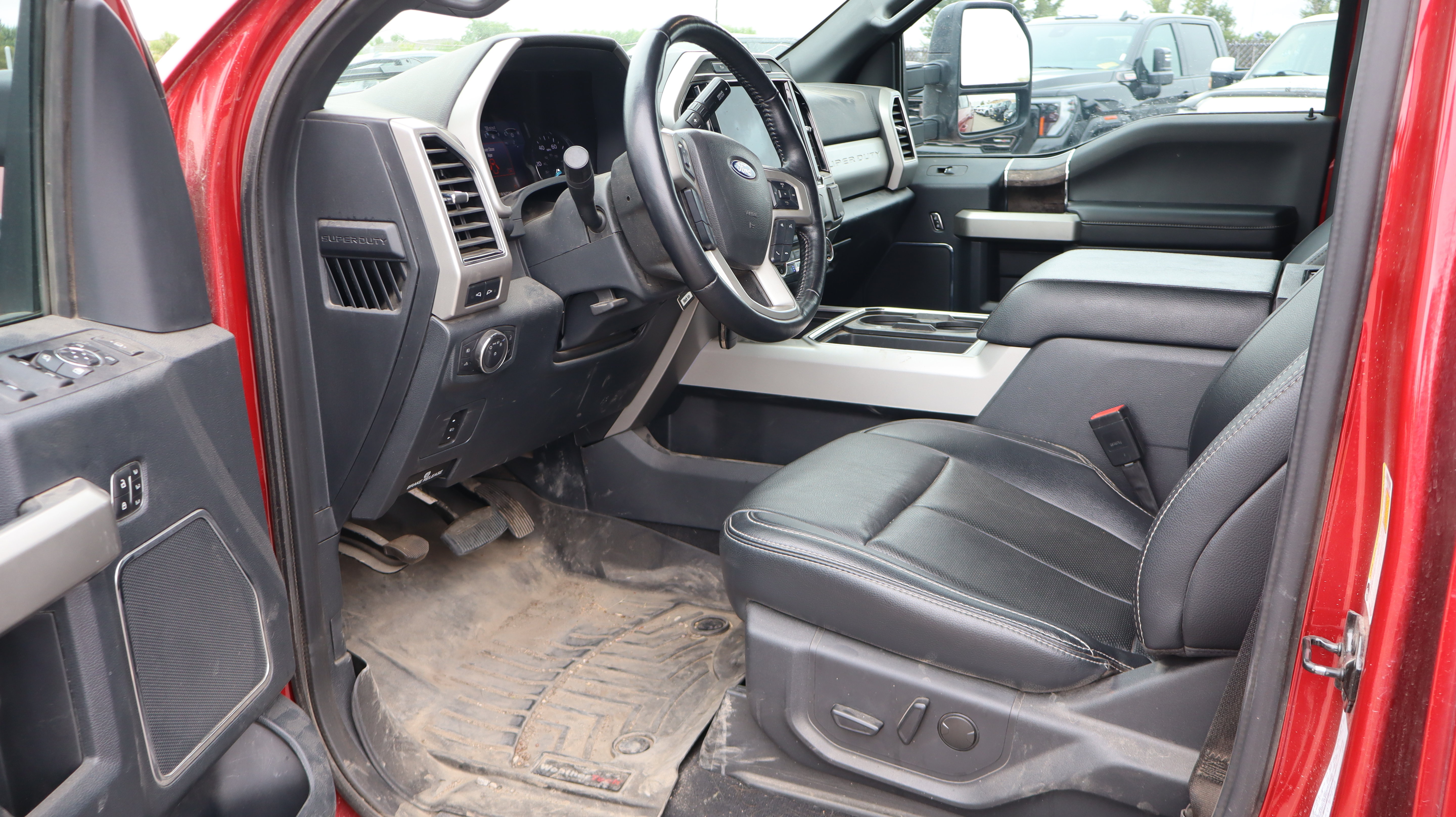 Used 2022 Ford F250 Lariat AWD/4WD image 7