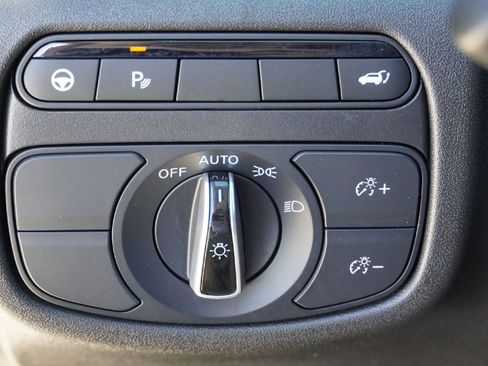 Certified 2024 INFINITI QX50 Luxe w/ Accent Package image 23