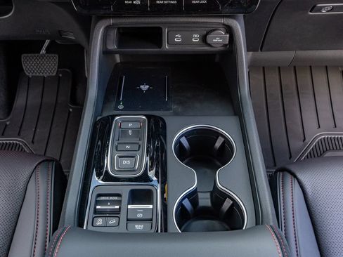 New 2026 Honda Pilot Black Edition image 24