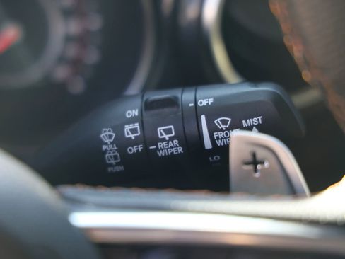 Used 2021 Jeep Wrangler Unlimited Rubicon w/ Trailer Tow Package image 29