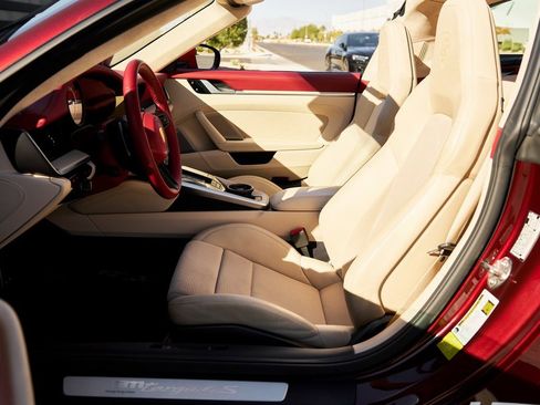 Used 2021 Porsche 911 Targa 4S image 25