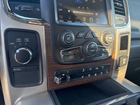 Used 2015 RAM 2500 Laramie image 31