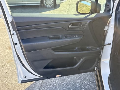 Certified 2024 Honda Odyssey EX-L image 14