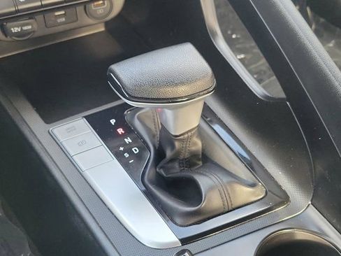 Used 2021 Hyundai Elantra SEL FWD image 21