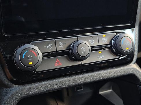 New 2025 Ford Ranger XLT w/ Equipment Group 301A High image 14