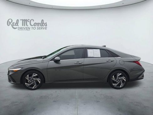 Used 2024 Hyundai Elantra Limited FWD image 2