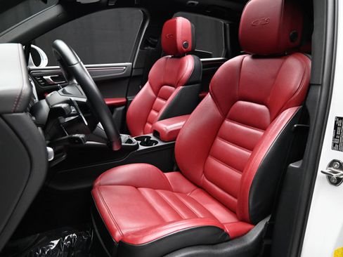 Used 2023 Porsche Macan GTS image 49
