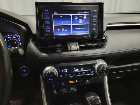 Used 2022 Toyota RAV4 SE w/ Convenience Package AWD/4WD image 17
