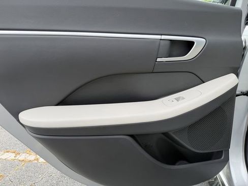 Used 2025 Hyundai Sonata SEL FWD image 28
