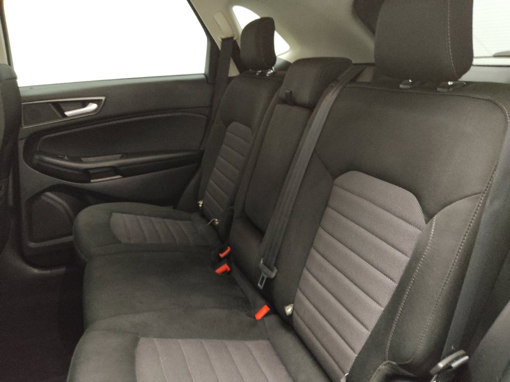 Used 2020 Ford Edge SE AWD/4WD image 18