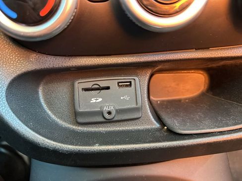 Used 2014 FIAT 500L Trekking image 25