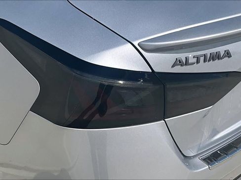 Used 2023 Nissan Altima 2.5 SR FWD image 27
