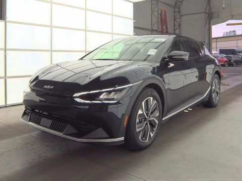 Used 2024 Kia EV6 Light AWD/4WD image 1
