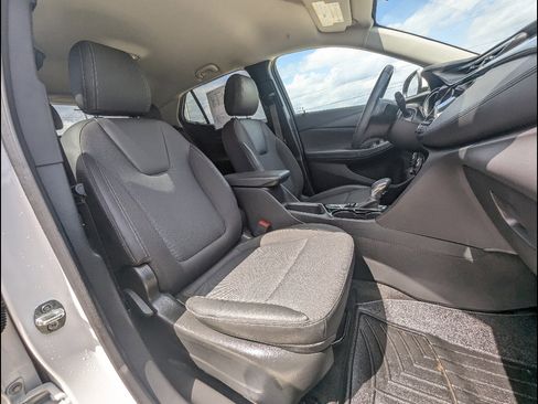 Used 2023 Buick Encore GX Select w/ Sport Touring Package image 18