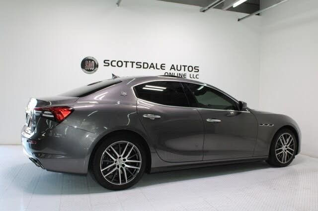 Used 2021 Maserati Ghibli S Q4 AWD/4WD image 9