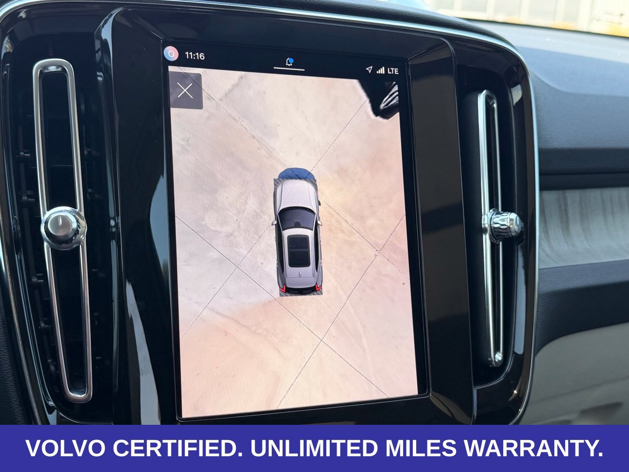 Certified 2025 Volvo XC40 B5 Ultra w/ Protection Package Premier AWD/4WD image 24