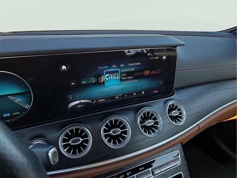 Used 2023 Mercedes-Benz E 450 E 450 image 16