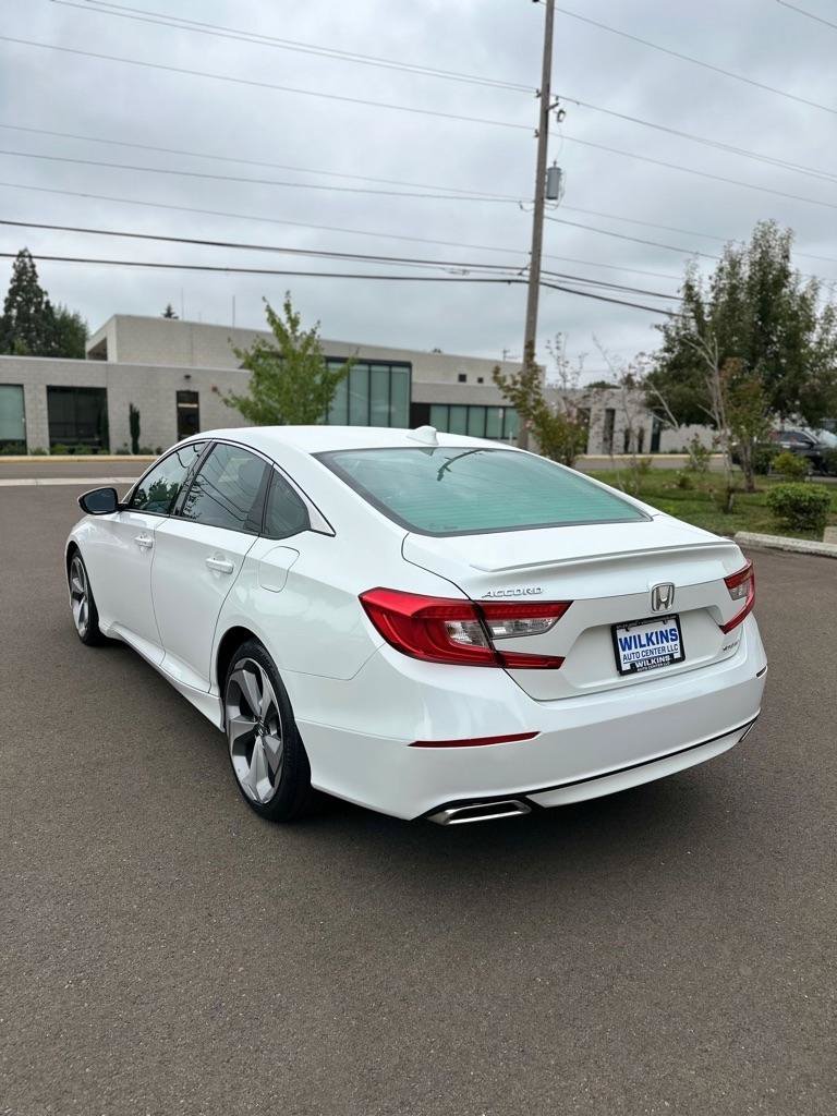 Used 2018 Honda Accord Sport image 8