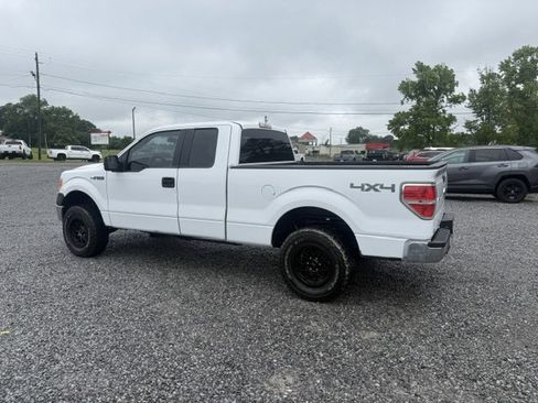 Used 2014 Ford F150 XL w/ Equipment Group 101A Mid AWD/4WD image 3