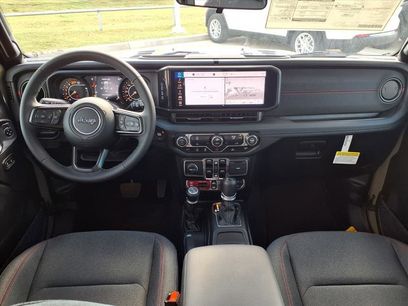 New 2025 Jeep Wrangler Unlimited Rubicon